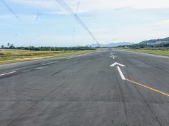 到着がAM08：35だったのでまだ動いてる飛行機もそんなになく。

スムーズに着陸です
パット窓から見たお天気はまずまずかな？
