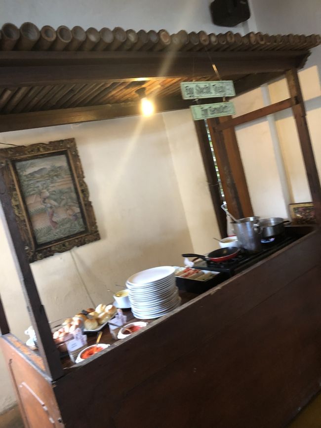 ナシゴレン、ビーフンゴレン、エッグスタンドもありました