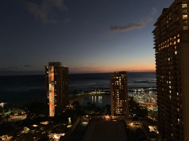 こちらは両親のオーシャンビューのお部屋からの景色です