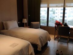 ホテルに着きました。
今回は我が家がいつも泊まるクラスより、やや良いクラスのホテルに。