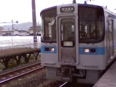 ここからは予讃線の旅。伊予市駅始発の電車ですから、松山から数駅戻って乗車したわけです。まずは伊予西条行き。