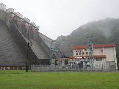 「玉川温泉ってここかぁ」と思いつつ、「玉川ダムキャンプ場」の下見に行き

