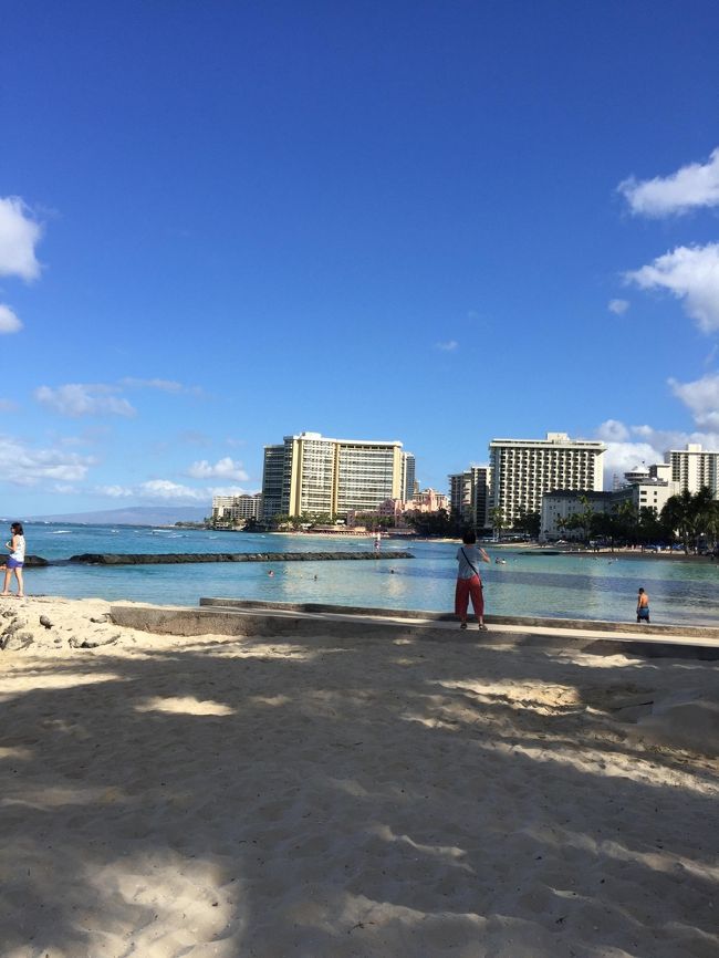 時間があるので、クヒオビーチを散歩。