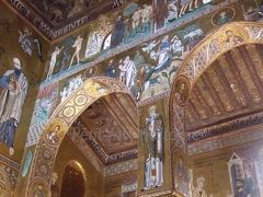 パレルモの有名観光地の一つで世界遺産、ビザンチン様式の「パラティーナ礼拝堂」も行きました。