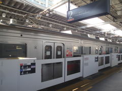 二子玉川駅下車するのは　10年ぶりです。
いつの間にか　ホームドア