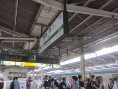 朝07;20横浜駅に来ました
家を出たのは6時前､横浜まで結構時間がかかりました
朝食を食べようと思ってぶらぶらしたけどあまりお店が開いてなくて､探している間に時間が無くなってしまい､結局07:46何も食べずに根岸線に乗車