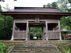 鳥海山大物忌神社 蕨岡口之宮

終日無人のお社と書いてあったけれど、とっても立派できれいに整えられていました。