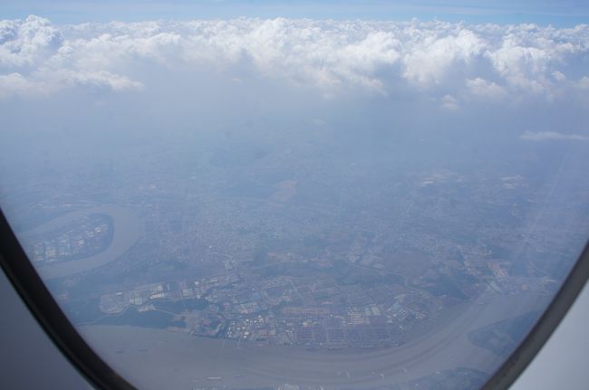 ホーチミン上空で目が覚めた