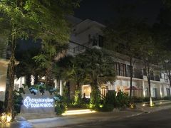 ドライバーさんからは渋滞で通常より時間がかかる、と言われましたが、
20分ほどでホテルに到着しました

その２に続く