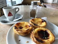 Pastelaria Aloma 

地元の人でいっぱいでした
3つも食べちゃった
パリパリ　ウマー


ベレンのも食べてみたいな