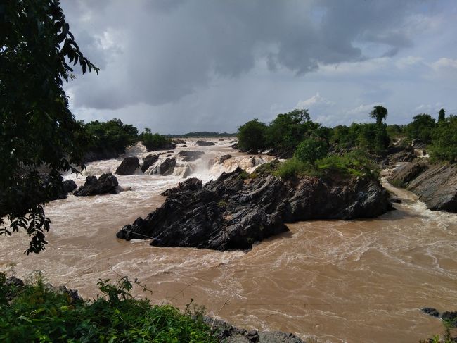 雨季なので水量も多くなっています。