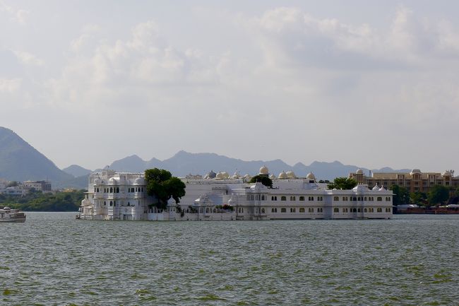 インドでホテルはしご旅 タージ レイク パレス 編 ウダイプール インド の旅行記 ブログ By Monjaさん フォートラベル インドでホテルはしご旅 タージ レイク パレス 編 ウダイプール インド の旅行記 ブログ By Monjaさん フォートラベル