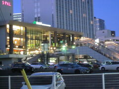 で、寺社巡りを終えて、仙台駅東口まで歩きました。