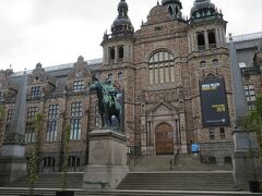 スカンセンの近くにある北方民俗博物館（Nordiska museum）。
ルネッサンス様式の大きな建物で展示も充実しています。