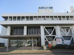 上野サービスエリアから１時間ちょっとで、１６時半前に名古屋フェリーターミナルに着きました。
１９時出港なので、ゆっくり乗船手続きができました。
