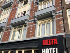 古い感じのホテルだったけど、懐かしい感じでなかなか良かった
（お部屋のカギはカードタイプです）
わたしはこういうホテルも好き
ちょっとだけだったけど、お世話になりました