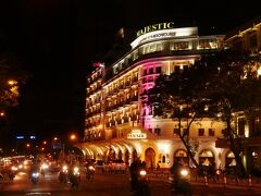 サイゴン川岸から
１９２５年創業のマジェスティクホテル
サイゴンの歴史を見てきたホテルだ