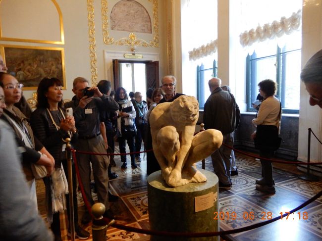 出ない人？　落ち込んだ人？