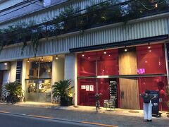 最初に考えていたお店が貸し切りで、急遽レストラン＆カフェ Riverside Cafe Cielo y Rio（リバーサイドカフェ シエロ イ リオ）になりました。

https://www.cieloyrio.com/

by iPhone