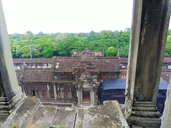 上から見ると緑の中！<br />雨季で良かったかも！でも晴れてほしい・・・