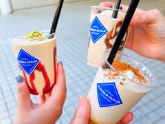 冷たいものが飲みたくなったので、NUMBER SUGARで夏季限定のキャラメルスムージーを。
甘くてとっても美味しかったです。