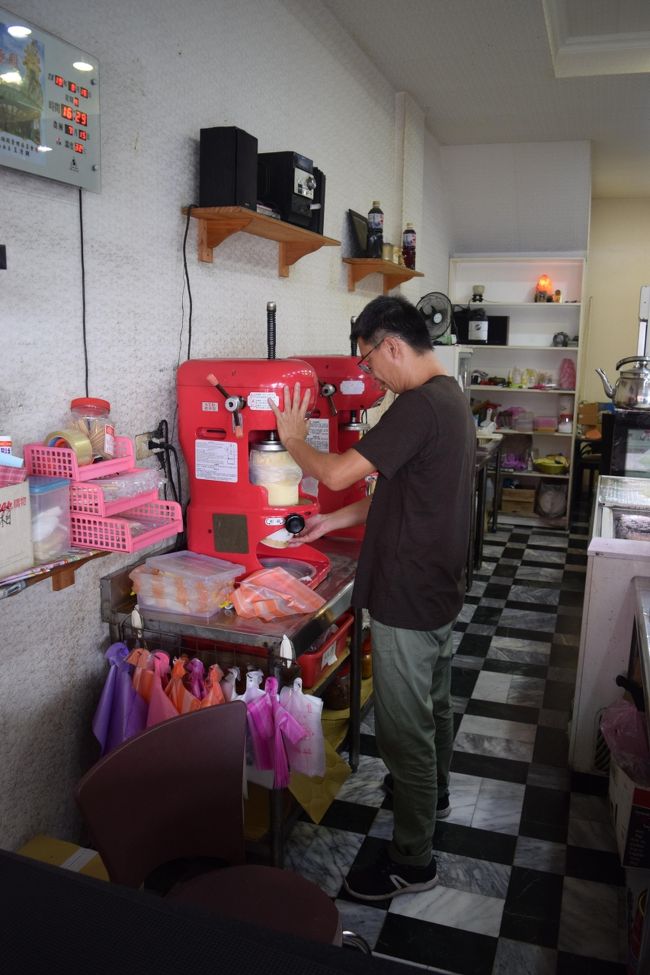 注文をするとおじさんが作ってくれた。