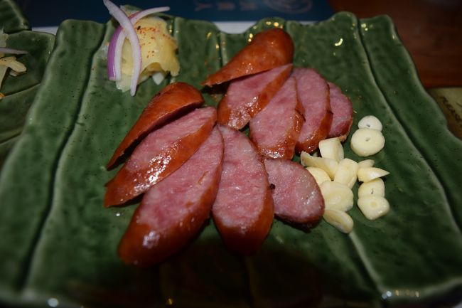 甘い味付けのソーセージ。<br />インドネシアの中華系の人たちが食べるソーセージも<br />こんな感じだった。ルーツは同じなのかも。