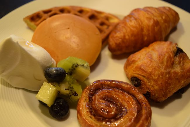 台南二日目は洋式の朝食にした。<br />洋式もメニューが充実していた。<br />