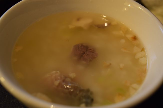 確か海鮮粥。<br />味は普通。