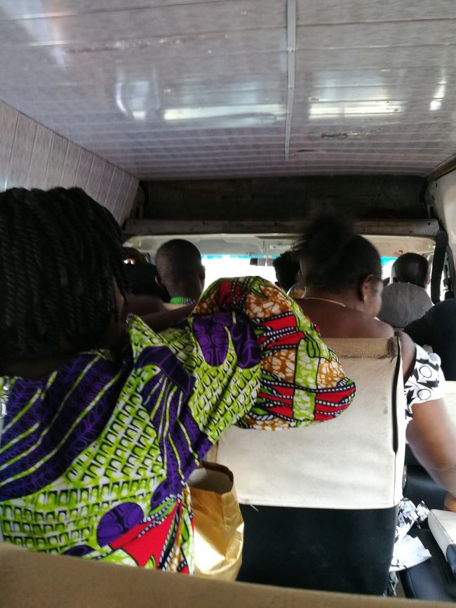 帰りもトロトロを乗り継いで帰ります。<br />最後部席に座れたので、この機会に写真を…。バレてません…。