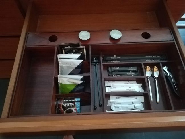 コーヒーはインスタントでした。