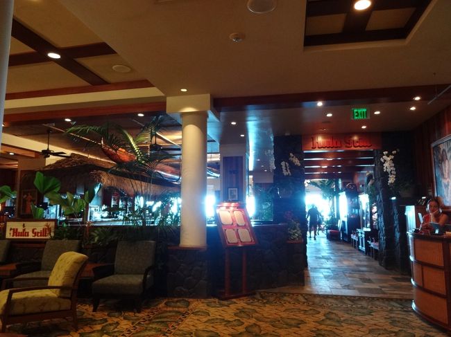 朝食はホテルの2階のレストランで。