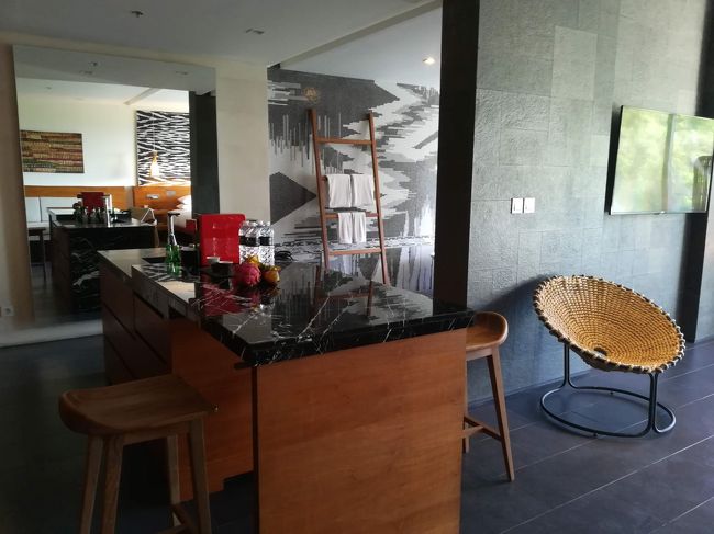 なんかやんかと、広い！<br /><br />一番下のランクで予約しておりますが、ＢＯＮＶＯＹの上級会員なので結構なアップグレートしてくれてます。<br />ラッキーですｏ（＾＾）ｏ