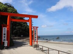 最初に向かったのは「二見興玉神社」
お伊勢参りの前の禊の地。