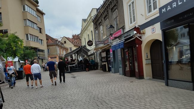 てくてく街歩きを続けて、観光をしました。