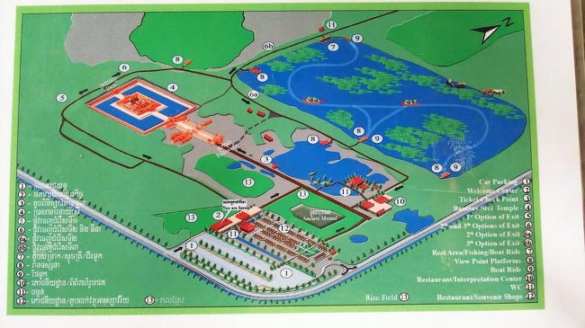 バンテアイ・スレイに来ました。<br />40分くらい揺られました。<br />インフォメーションにいくと地図はなくて、これを見ろと。