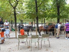 リュクサンブール公園

乗馬もできる
