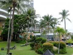 すぐ近くのヒルトンにお邪魔しますー。
