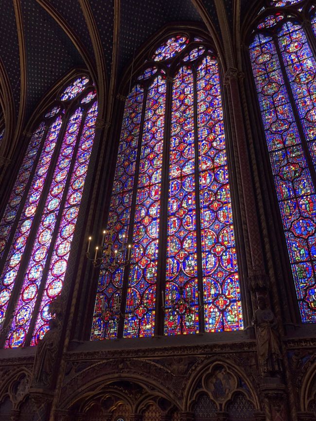 光の差し方（カメラの性能…これはiPhoneで撮影）で見え方は刻々と変わります。<br />虚心坦懐… その時々を楽しみますょ…