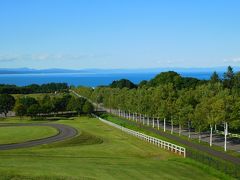 道央道大沼公園ＩＣから高速に乗り洞爺湖方面へ。
なんでだか知らないけれど、落部ＩＣ－八雲ＩＣ間が通行止めになっており、迂回を余儀なくされる。
より海沿いを走る国道5号線を走り、噴火湾パノラマパークで休憩。
今回の旅で唯一、昨年立ち寄った場所に来たのがここ。