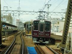 2019.08.31　宝塚ゆき急行列車車内
中津を通過。依然１着をキープしている。さすが８０００系。