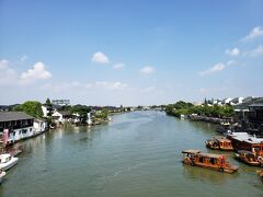 高い放生橋からの眺めは、路地の風景とは違い迫力があります。