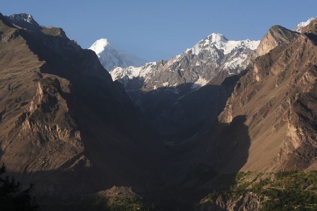 NO15　(8/13 6:06)<br />※「ディラン」方向<br />※この時間帯になると谷間に影ができた。