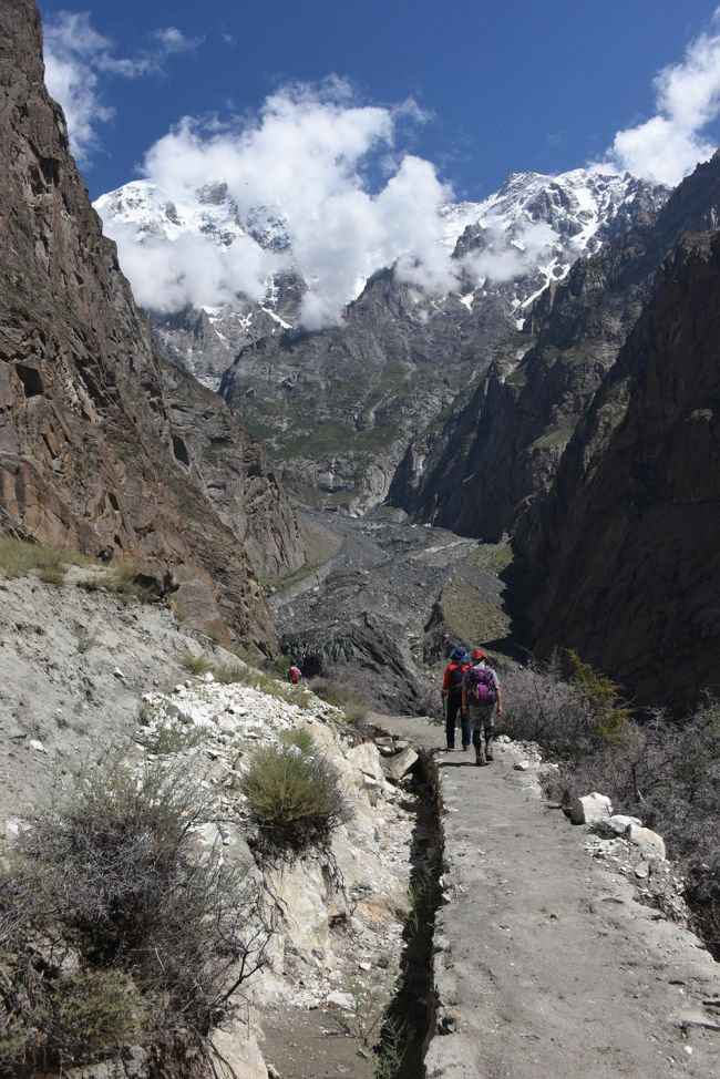 NO41　(8/12 10:35)<br />※ウルタル峰方向に歩いた。