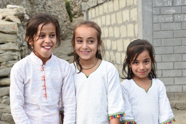 NO66<br />※この子供達も「長谷川学校」の生徒だった。<br />※同じく「幸せなら手を叩こう」の歌を日本語で上手に歌ってくれた。学校で、この歌をみんなが習っているのだろう・・・。