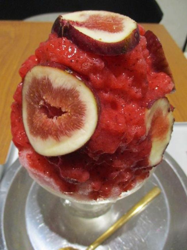 まずはかき氷で水分補給