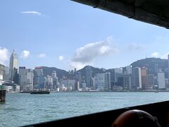 食後はスターフェリーへ。