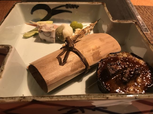 真ん中は松茸とカマスの焼き物で、手前はなす田楽のフォアグラのせ。<br />一般庶民なのでわかりやすい高級食材にテンション上がりました(笑)