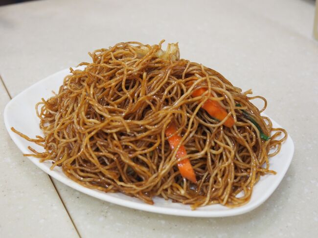 やきそばみたいな麺と