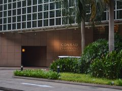 Conrad Centennial Singapore

シンガポール1泊目はコンラッド、JALパックのネット予約で選びました。エグゼクティブフロアでラウンジアクセス付きです。